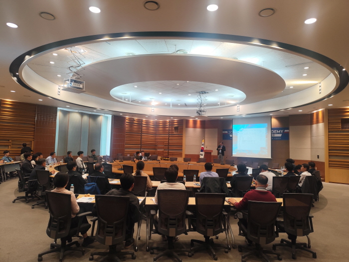 First Session of the “K-CM Global Academy” Held to Strengthen Global Competitiveness