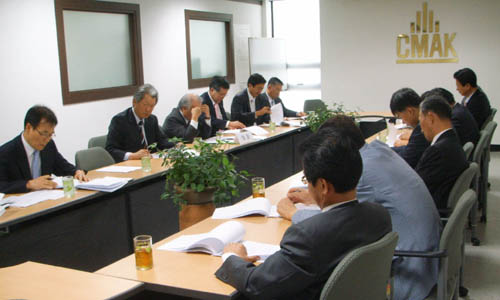 cm060927.jpg